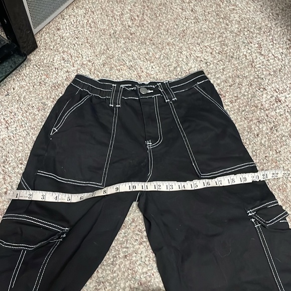 Almost famous wide leg cargo jeans with white contrast stitching - Picture 6 of 8